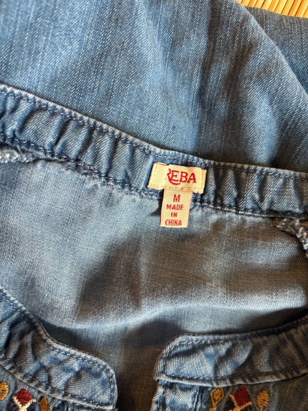 REBA Boho Embroidered Chambray Denim Tunic Top Western Southwest M Cottagecore - Picture 9 of 11